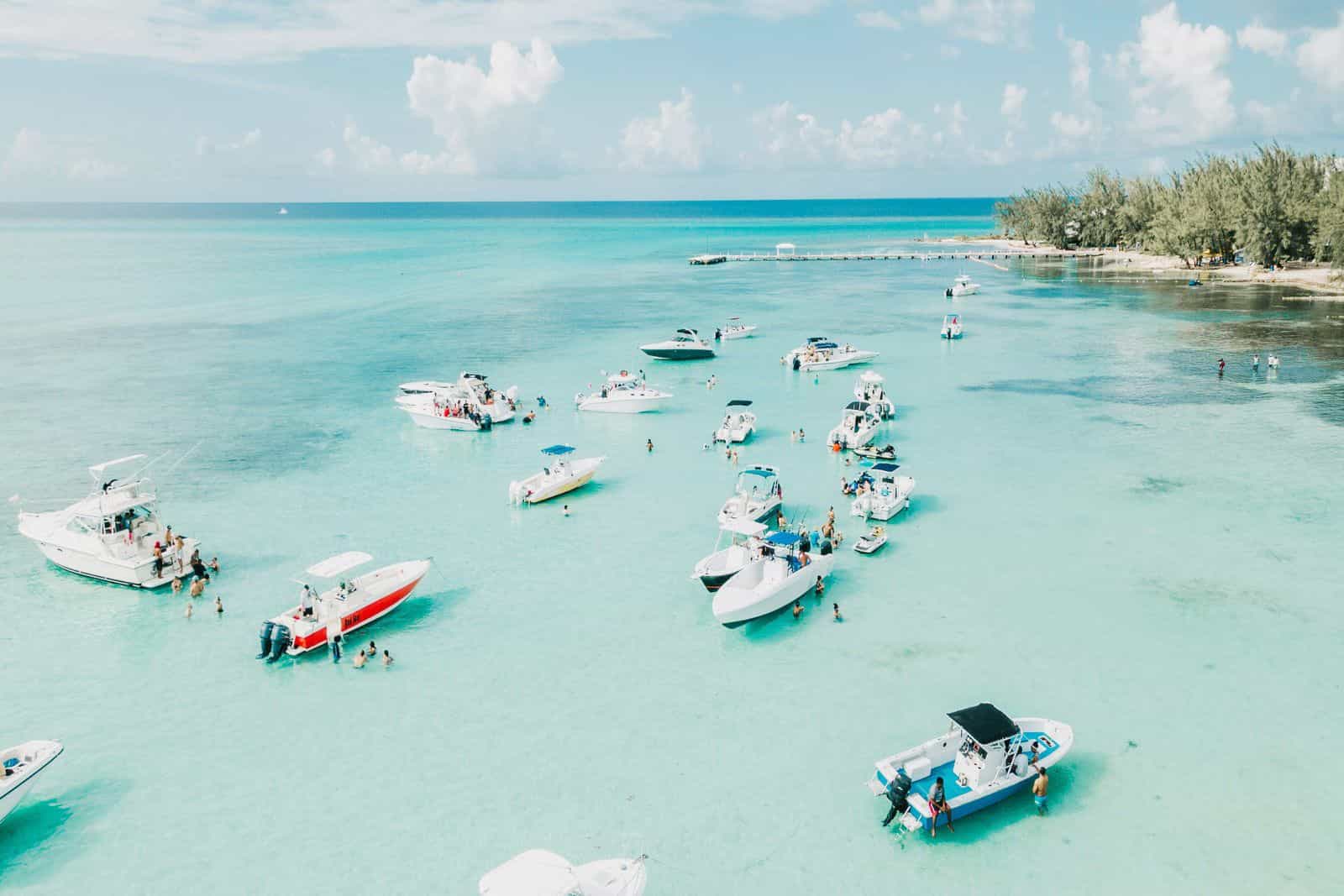 eSIM-paket för Caymanöarna Background