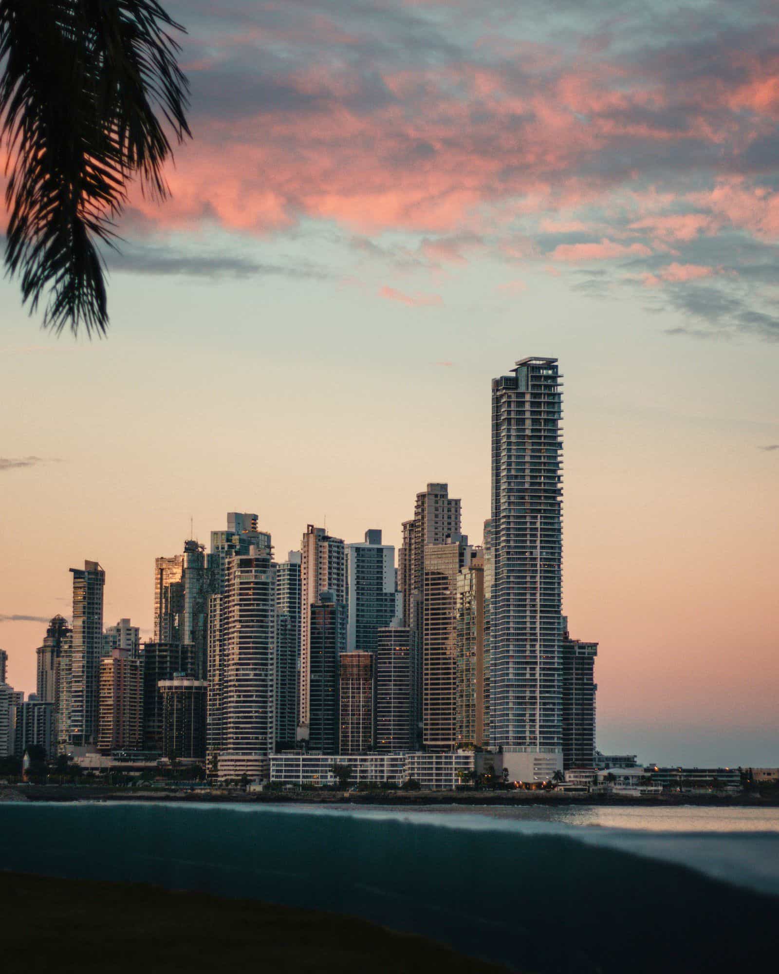 Panama eSIM Bundles Background