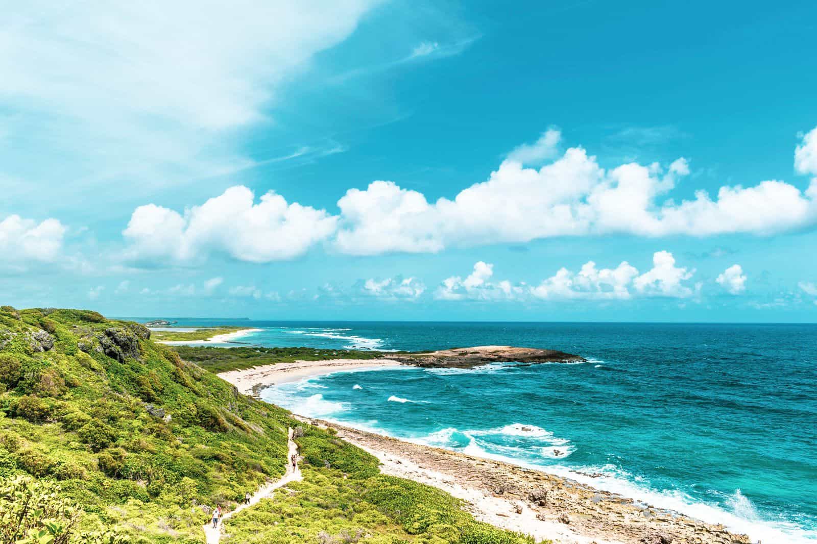 eSIM-pakker til Guadeloupe Background